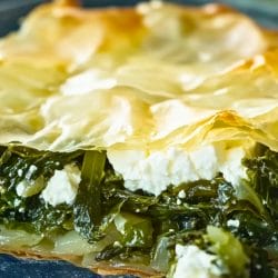 A Crispy, Cheesy Phyllo Pie Packed with Flavorful Greens 5 A Crispy, Cheesy Phyllo Pie Packed with Flavorful Greens - Cheesy Phyllo Pie midia