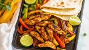 Quick & Easy Blackstone Griddle Chicken Fajitas for Busy Nights 1 Quick & Easy Blackstone Griddle Chicken Fajitas for Busy Nights - Chicken Fajitas midia