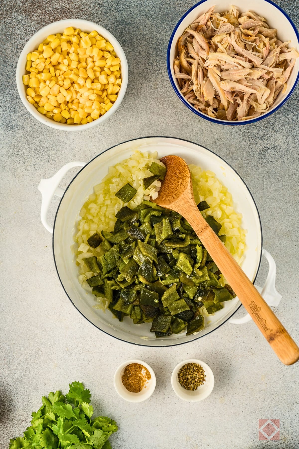 Creamy Chicken Poblano Soup Recipe: Smoky, Spicy, and Satisfying 5 Creamy Chicken Poblano Soup Recipe: Smoky, Spicy, and Satisfying - Chicken Poblano Soup pl 7