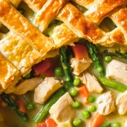 Chicken Pot Pie with Spring Vegetables One-Pot Recipe Made Simple 5 Chicken Pot Pie with Spring Vegetables One-Pot Recipe Made Simple - Chicken Pot Pie with Spring Vegetables midia
