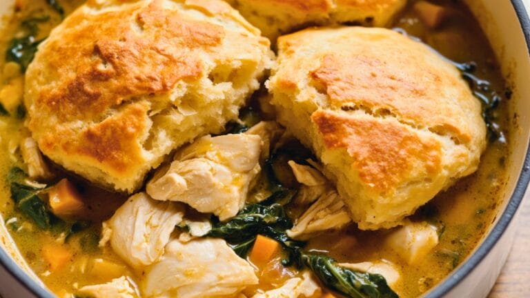 Simple Chicken Stew with Cheddar Biscuits Meal One-Pot Recipe Meal 2 Simple Chicken Stew with Cheddar Biscuits Meal One-Pot Recipe Meal - Chicken Stew with Cheddar Biscuits midia