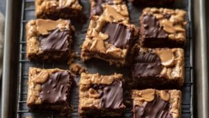 Easy Chocolate Peanut Butter Blondie Brownie Bars: A Sweet Must-Try 1 Easy Chocolate Peanut Butter Blondie Brownie Bars: A Sweet Must-Try - Chocolate Peanut Butter Blondie Brownie Bars midia