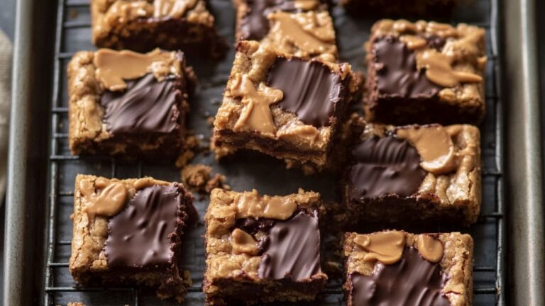 Easy Chocolate Peanut Butter Blondie Brownie Bars: A Sweet Must-Try 5 Easy Chocolate Peanut Butter Blondie Brownie Bars: A Sweet Must-Try - Chocolate Peanut Butter Blondie Brownie Bars midia