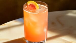 Citrus Paloma: Light, Bubbly & Full of Flavor 1 Citrus Paloma: Light, Bubbly & Full of Flavor - Citrus Paloma Cocktail midia