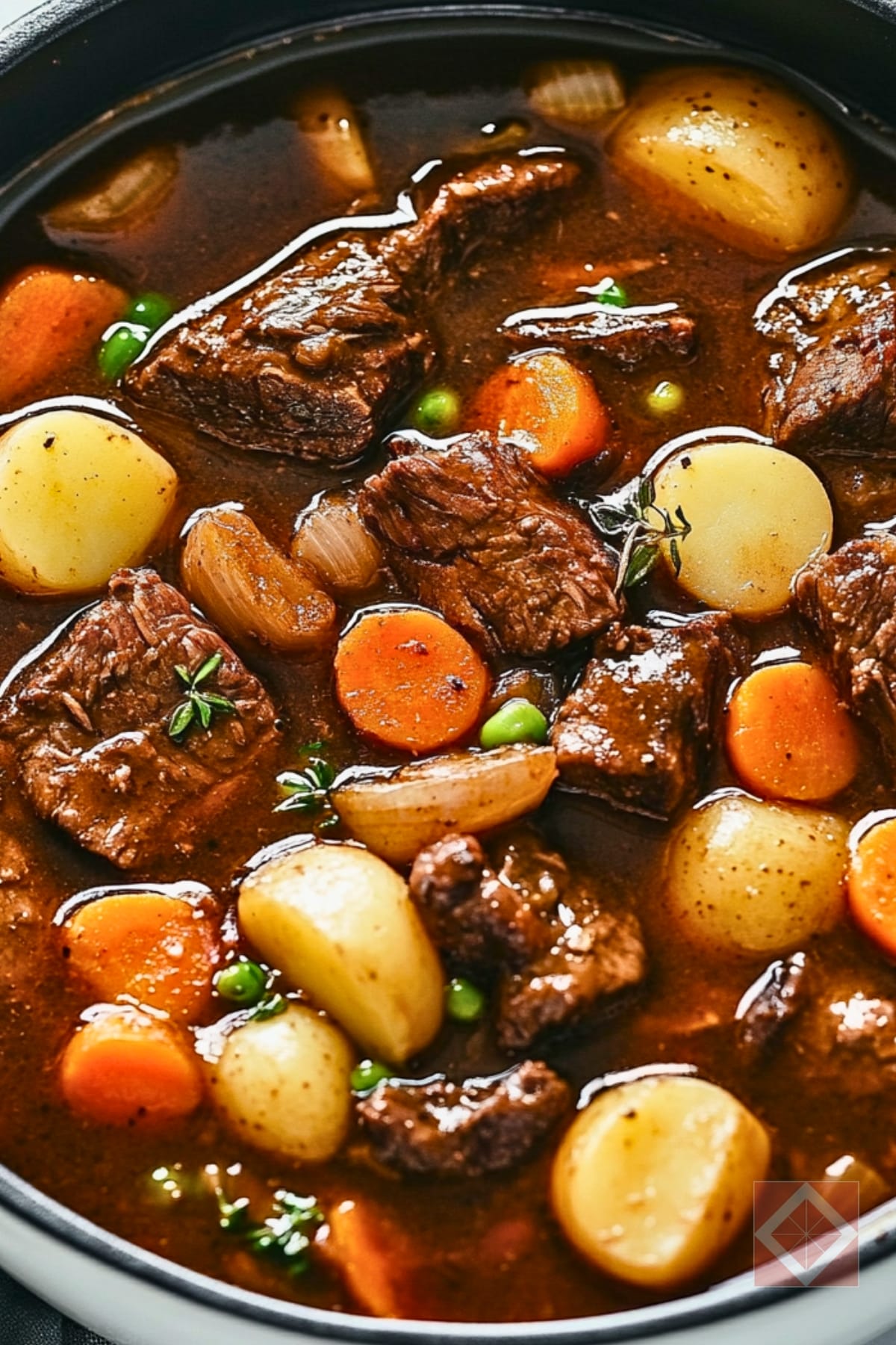 Simple Classic Beef Stew One-Pot Recipe to Feed a Crowd 2 Simple Classic Beef Stew One-Pot Recipe to Feed a Crowd - Classic Beef Stew pin 1 midia