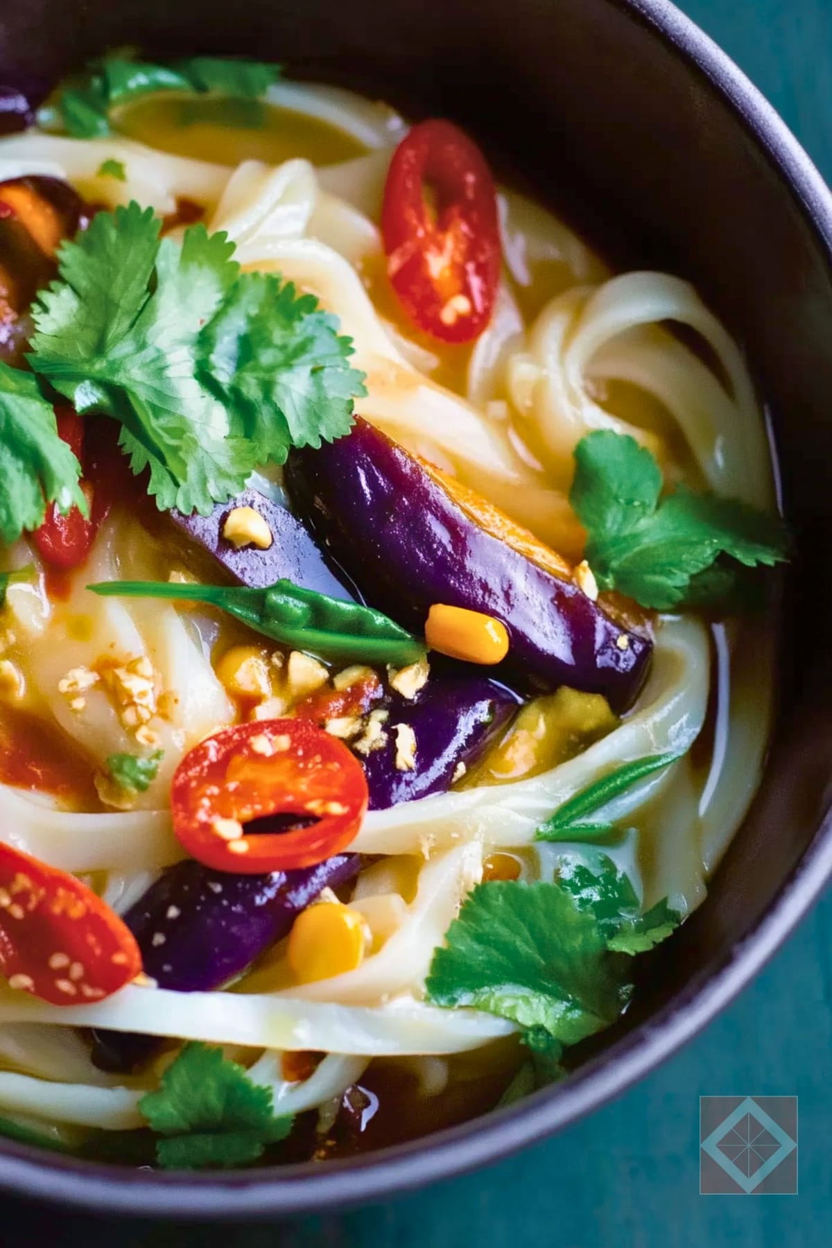 The Best Coconut Rice Noodles with Eggplant for Dinner 4 The Best Coconut Rice Noodles with Eggplant for Dinner - Coconut Rice Noodles pin 2 midia