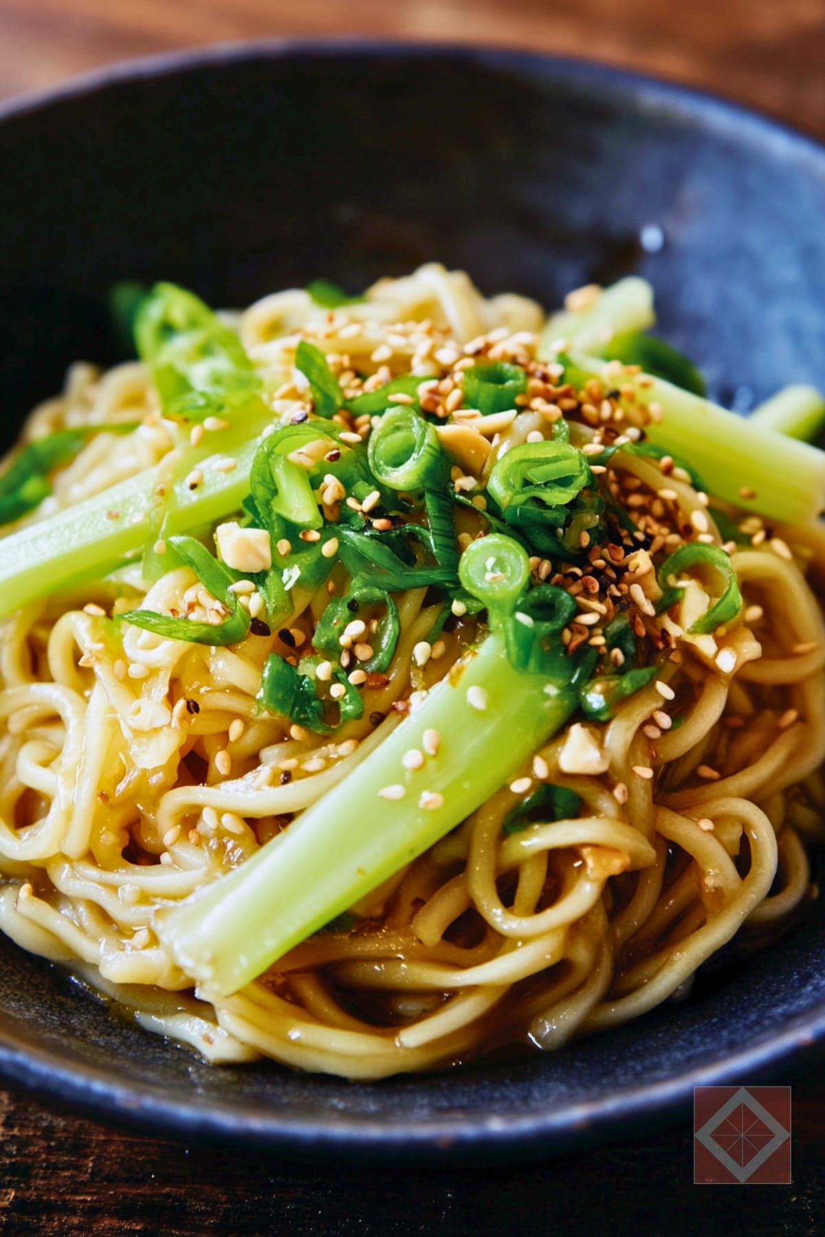 19 Pasta & Noodle Dinners That’ll Actually Make You Want to Cook 20 19 Pasta & Noodle Dinners That’ll Actually Make You Want to Cook - Cold Sesame Noodles pin 1 midia