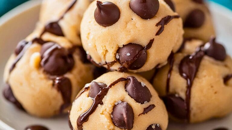 Chewy Cookie Dough Nuggets for Dessert Lovers 6 Chewy Cookie Dough Nuggets for Dessert Lovers - Cookie Dough Nuggets midia