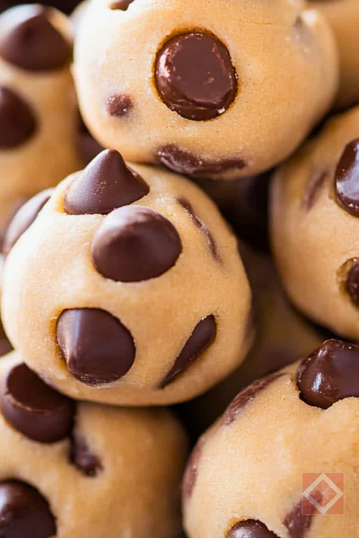 Chewy Cookie Dough Nuggets for Dessert Lovers 2 Chewy Cookie Dough Nuggets for Dessert Lovers - Cookie Dough Nuggets pin 1 midia