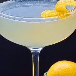 Revive Your Spirits with the Corpse Reviver Deux Cocktail 4 Revive Your Spirits with the Corpse Reviver Deux Cocktail - Corpse Reviver Deux Cocktail midia