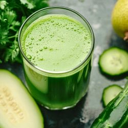 Simple Cucumber-Celery Juicing Recipe to Cleanse Naturally 5 Simple Cucumber-Celery Juicing Recipe to Cleanse Naturally - Cucumber Celery Juice midia