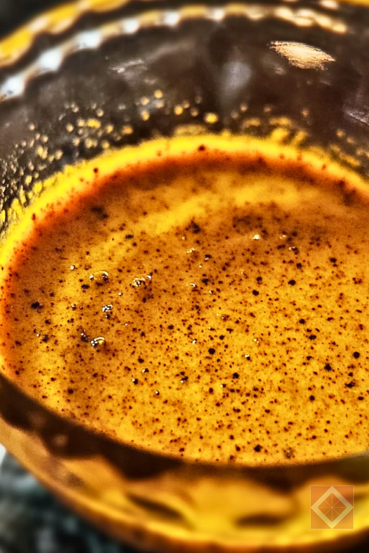 Fight Inflammation with This Curried Black Pepper Vinaigrette Recipe 3 Fight Inflammation with This Curried Black Pepper Vinaigrette Recipe - Curried Black Pepper Vinaigrette pin 1 midia