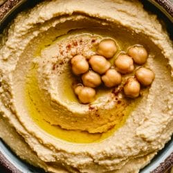 Silky Smooth Hummus Recipe for Any Occasion 4 Silky Smooth Hummus Recipe for Any Occasion - Extra Smooth Hummus midia