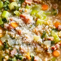 Simple Farro & Leek Soup One-Pot Recipe Perfect for Meal Prep 5 Simple Farro & Leek Soup One-Pot Recipe Perfect for Meal Prep - Farro and Leek Soup midia