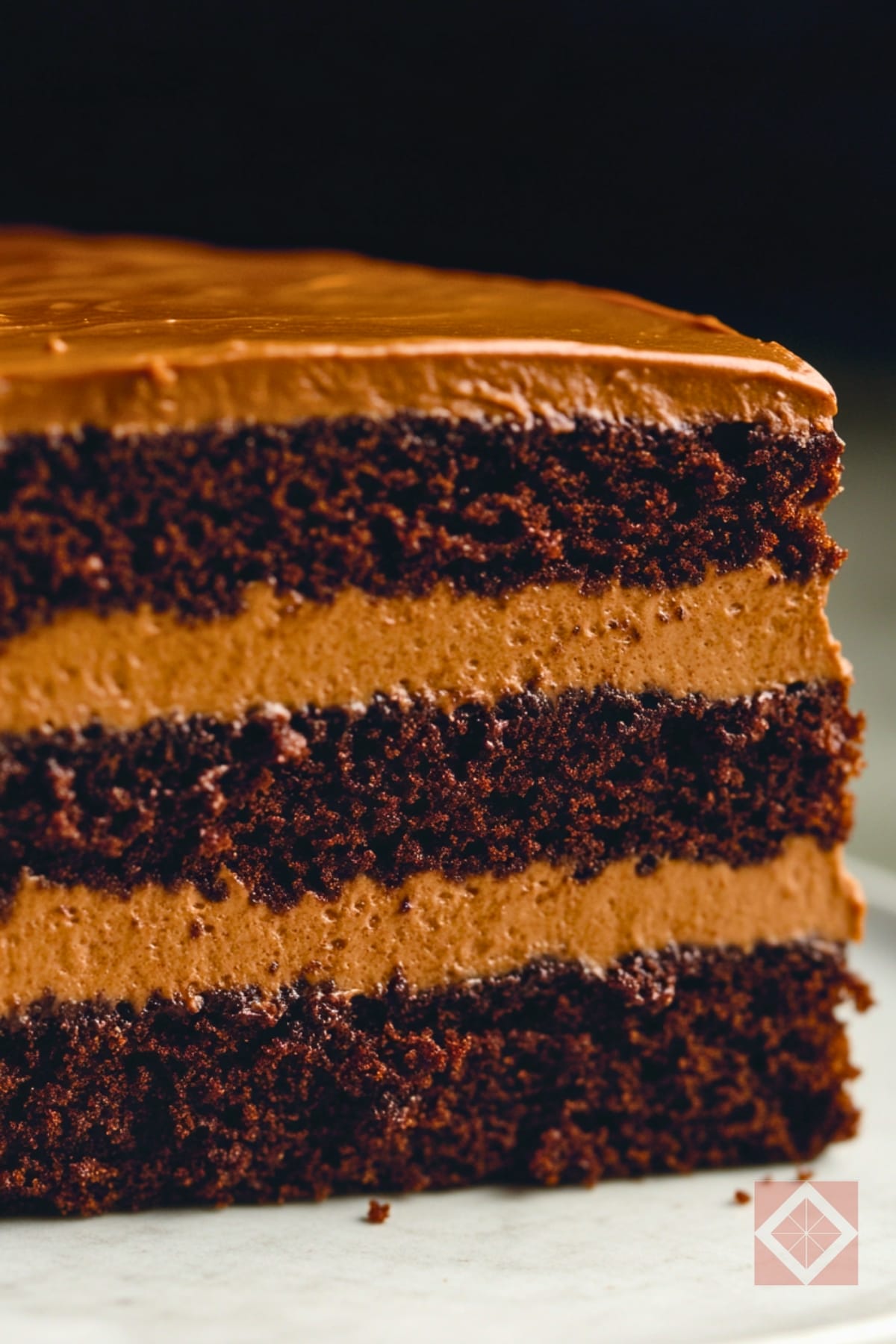How to Make the Perfect Devil’s Food Cake from Scratch 5 How to Make the Perfect Devil’s Food Cake from Scratch - Food Layer Cake Recipe with Milk Chocolate Frosting pin 3 midia