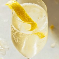 How to Make the Best French 75 Cocktail at Home 4 How to Make the Best French 75 Cocktail at Home - French 75 Cocktail midia
