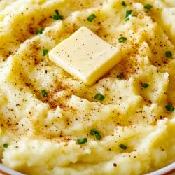 Homemade One Pot Recipe Garlic-Parmesan Mashed Potatoes for Two 4 Homemade One Pot Recipe Garlic-Parmesan Mashed Potatoes for Two - Garlic Parmesan Mashed Potatoes midia