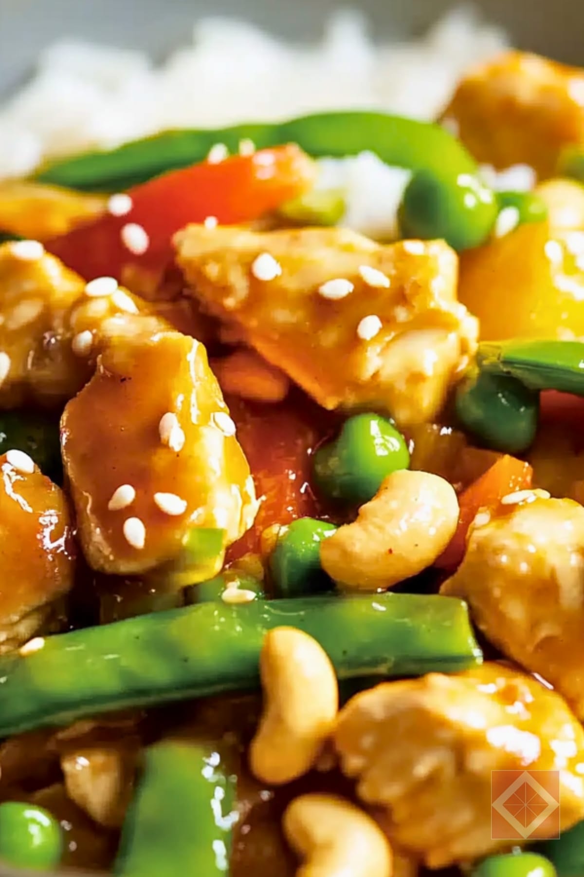Perfect Ginger Cashew Chicken & Snap Peas Stir-Fry 4 Perfect Ginger Cashew Chicken & Snap Peas Stir-Fry - Gingered Cashew Chicken with Sugar Snap Peas pin 3 midia