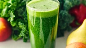 Easy Glorious Green Juicing Recipe for a Quick Morning Refresh 1 Easy Glorious Green Juicing Recipe for a Quick Morning Refresh - Glorious Green Juicing midia