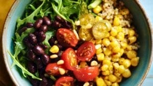 Grain Bowl Dinner Recipe with Corn, Beans & Chiles - Grain Bowl Dinner midia