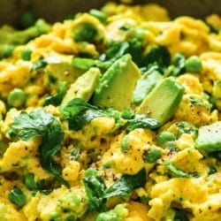 Flavorful & Healthy Green Goddess Scrambled Eggs for Busy Mornings 4 Flavorful & Healthy Green Goddess Scrambled Eggs for Busy Mornings - Green Goddess Scrambled Eggs midia