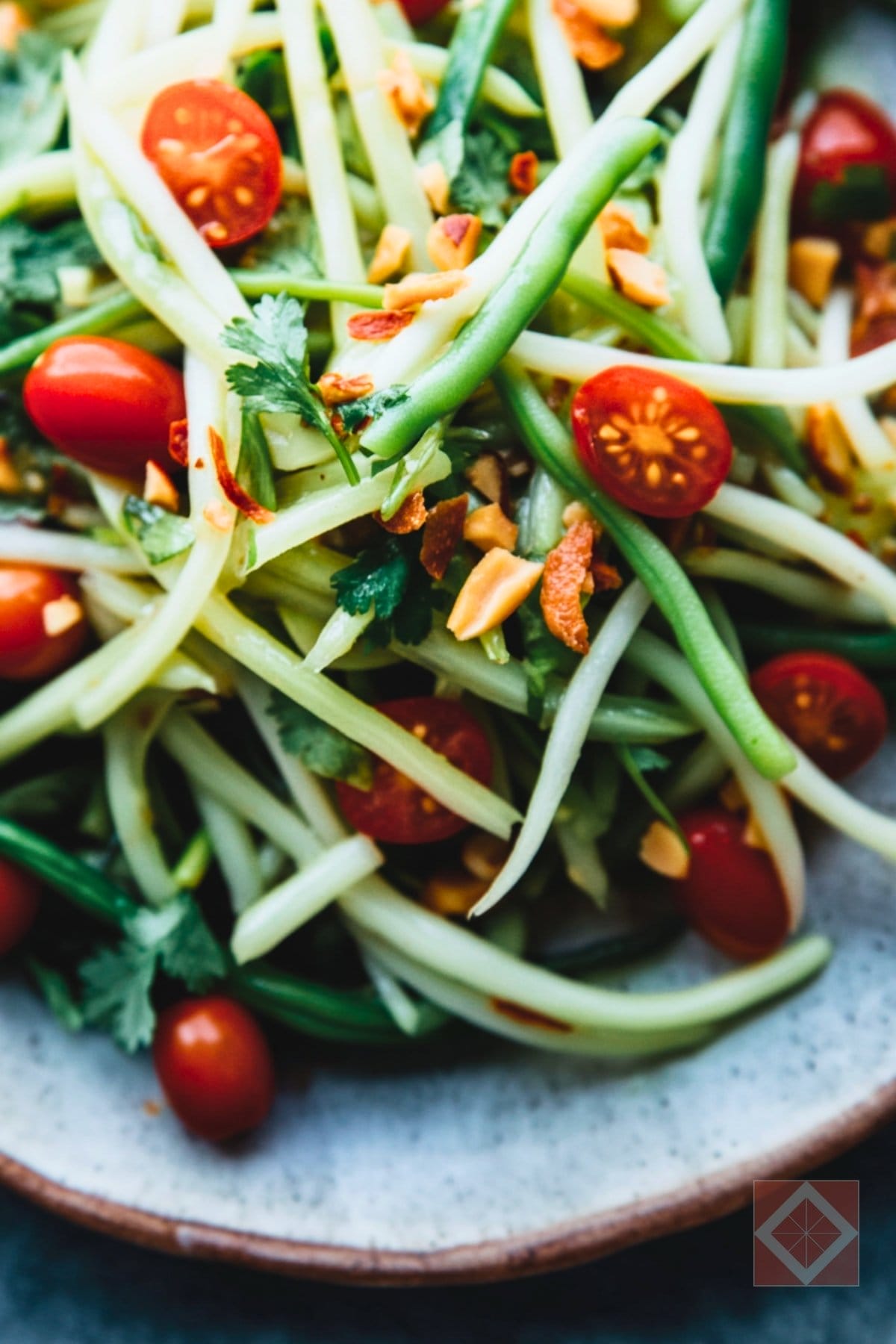 11 Best Anti-Inflammatory Veggie & Legume Recipes to Nourish Your Body 4 11 Best Anti-Inflammatory Veggie & Legume Recipes to Nourish Your Body - Green Papaya Salad pin 1 midia