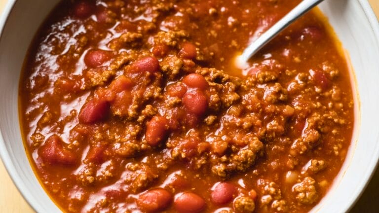 One-Pot Ground Beef Chili That Actually Tastes Like It Simmered All Day 5 One-Pot Ground Beef Chili That Actually Tastes Like It Simmered All Day - Ground Beef Chili midia