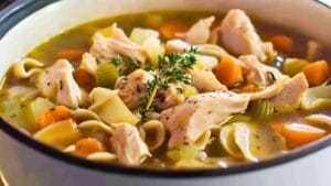 Best Homemade Chicken & Vegetable Soup One-Pot Recipe to Try 1 Best Homemade Chicken & Vegetable Soup One-Pot Recipe to Try - Homemade Chicken and Vegetable Soup midia