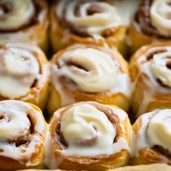 Soft & Sweet Cinnamon Rolls Made from Scratch 5 Soft & Sweet Cinnamon Rolls Made from Scratch - Homemade Cinnamon Rolls midia