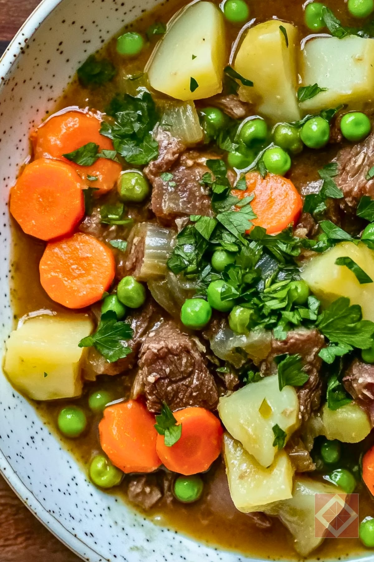 Best Homemade Classic Beef Stew One-Pot Recipe Made Easy 4 Best Homemade Classic Beef Stew One-Pot Recipe Made Easy - Homemade Classic Beef Stew pin 2 midia 1