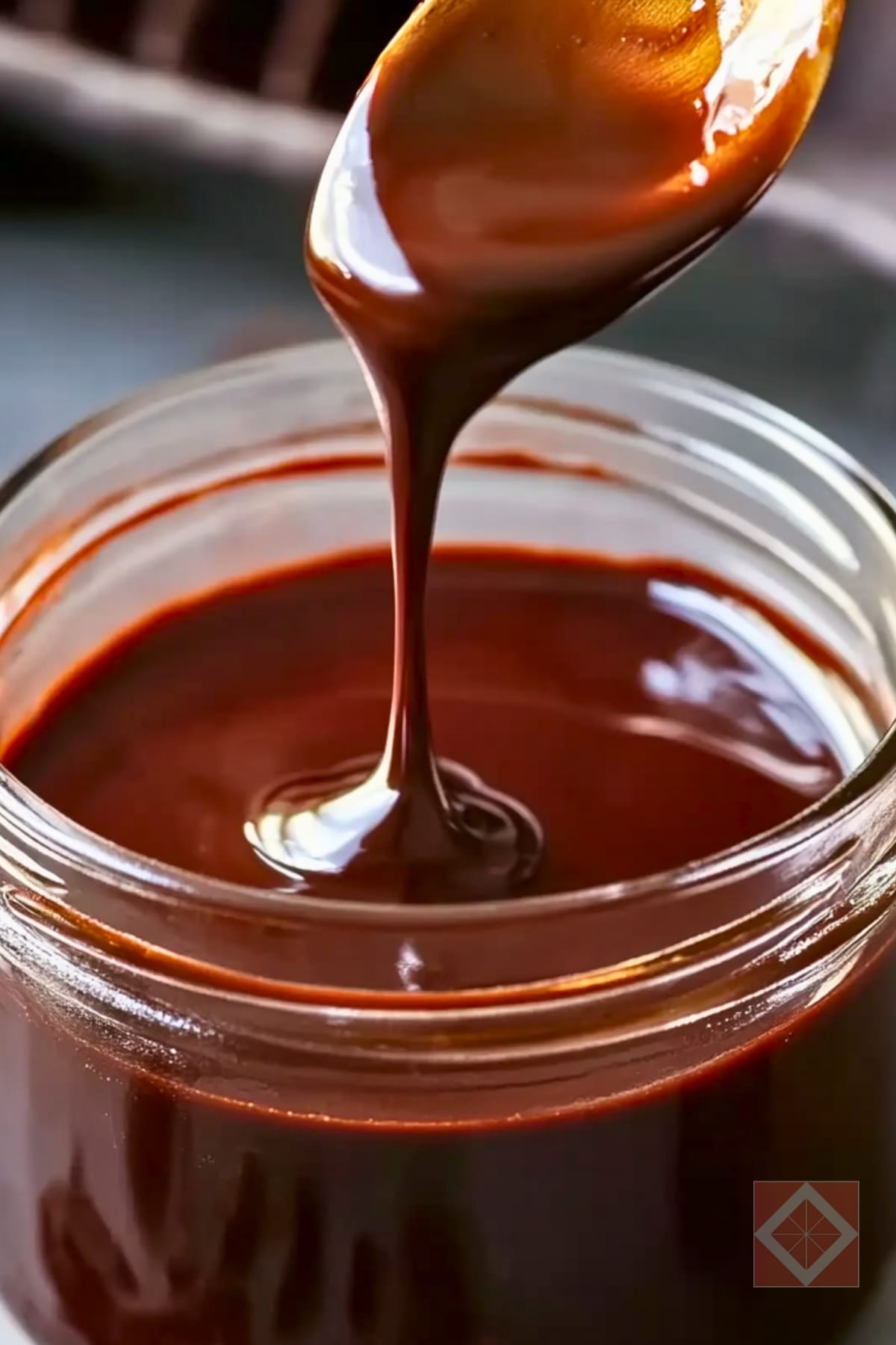 DIY Hershey’s-Style Syrup for Desserts 2 DIY Hershey’s-Style Syrup for Desserts - Homemade Hersheys Style Syrup pin 1 midia