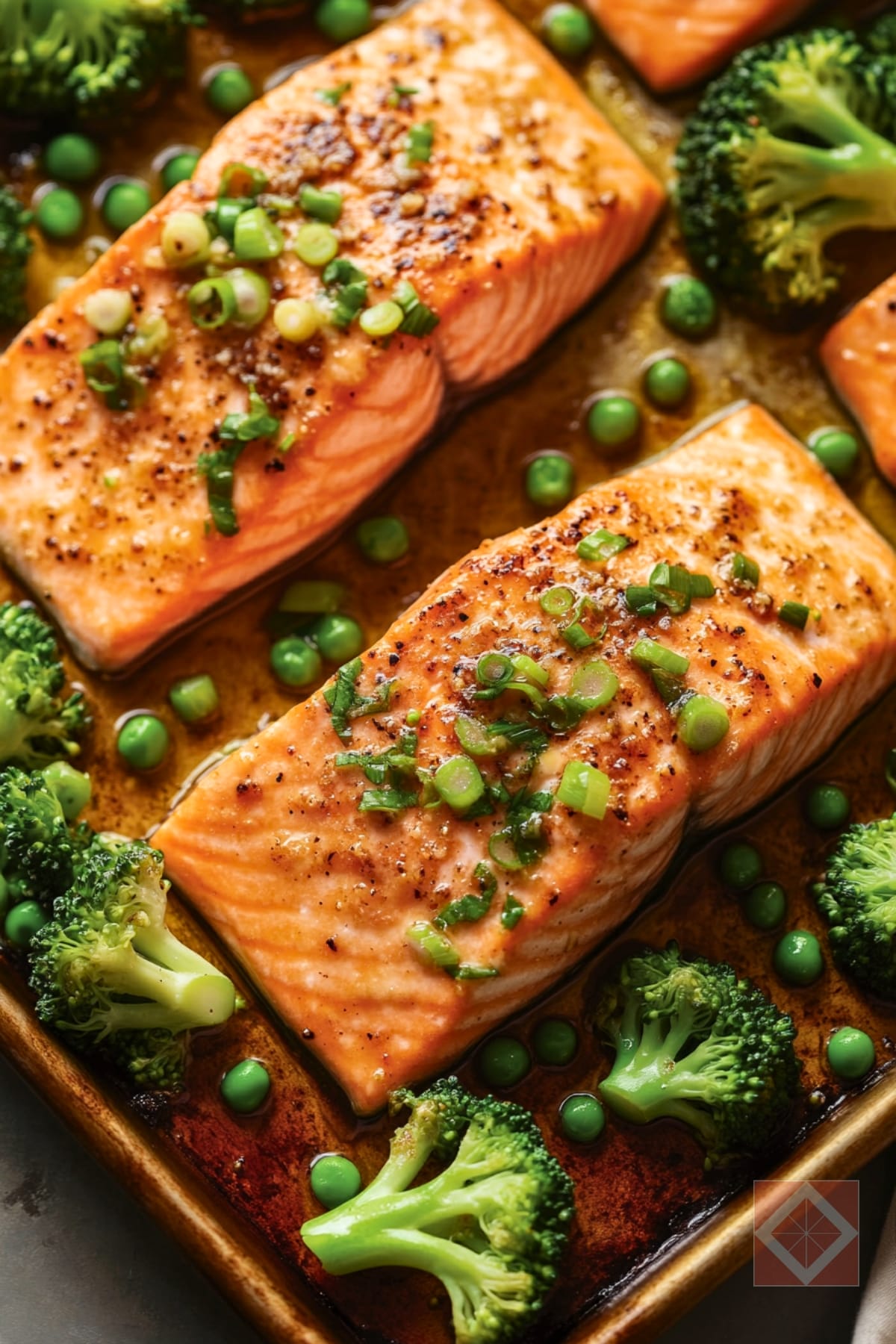 Quick & Healthy Honey-Ginger Sheet Pan Salmon Recipe 5 Quick & Healthy Honey-Ginger Sheet Pan Salmon Recipe - Honey Ginger Sheet Pan Salmon pin 3 midia