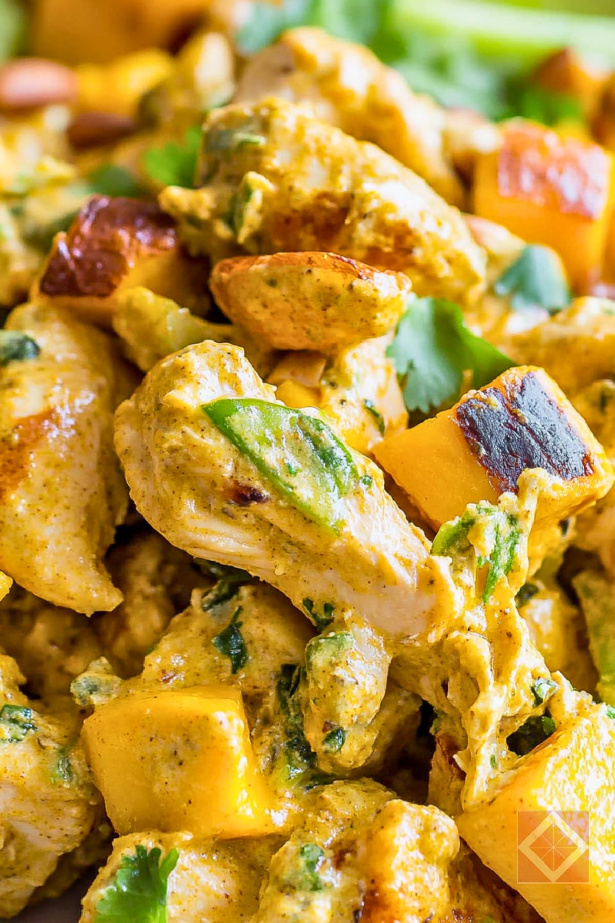 Why This Mango Curry Chicken Salad Beats the Classic 4 Why This Mango Curry Chicken Salad Beats the Classic - Mango Curry Chicken Salad pin 2 midia