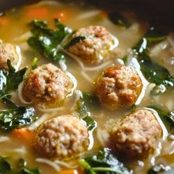 Easy Meatball & Escarole Soup One Pot Recipe for Busy Days 5 Easy Meatball & Escarole Soup One Pot Recipe for Busy Days - Meatball and Escarole Soup midia