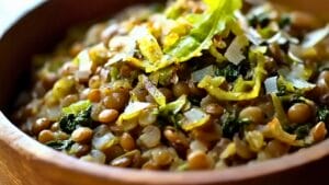 Easy Mujadara Recipe with Spinach for a Healthy Dinner 1 Easy Mujadara Recipe with Spinach for a Healthy Dinner - Mujadara Recipe midia 1