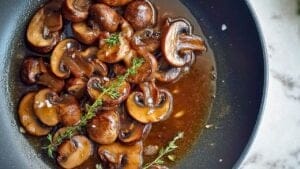 Easy Anti-Inflammatory Mushroom Recipe with Shallots & Thyme 1 Easy Anti-Inflammatory Mushroom Recipe with Shallots & Thyme - Mushroom Recipe with Shallots and Thyme midia