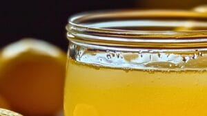 Save Time & Waste with This No-Cook Lemon Syrup 1 Save Time & Waste with This No-Cook Lemon Syrup - No Cook Lemon Syrup midia 2