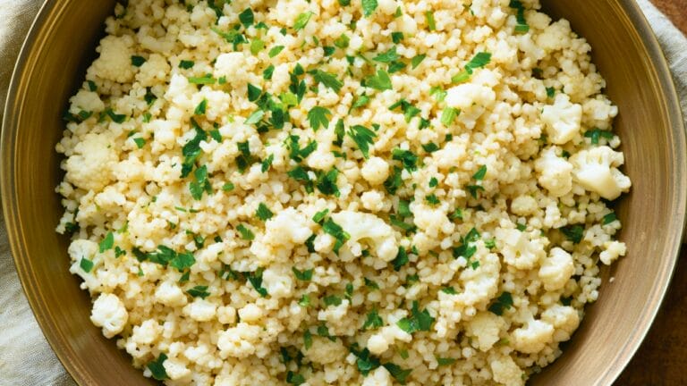 10 Irresistible One-Pot Side Dish Recipes You Need to Try Tonight 3 10 Irresistible One-Pot Side Dish Recipes You Need to Try Tonight - One Pot Recipe Cauliflower Rice midia