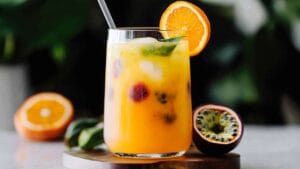 Best Passion Fruit Cocktail Juicing Recipe to Brighten Your Day 1 Best Passion Fruit Cocktail Juicing Recipe to Brighten Your Day - Passion Fruit Cocktail Juice midia