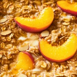 Perfect Peaches & Cream Oatmeal for Any Morning 5 Perfect Peaches & Cream Oatmeal for Any Morning - Peaches and Cream Baked Oatmeal midia