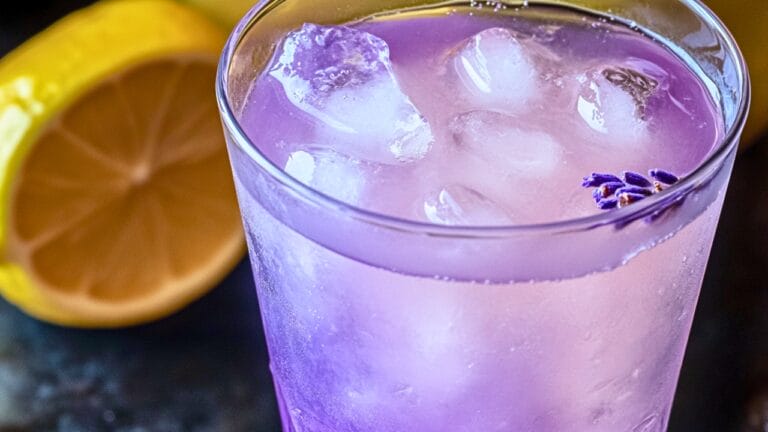 Aromatic Pear Lavender Cocktail for Brunch 3 Aromatic Pear Lavender Cocktail for Brunch - Pear Lavender Brunch Cocktail midia