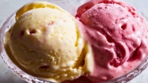 Philadelphia-Style Ice Cream: Sweet Strawberry Bliss 1 Philadelphia-Style Ice Cream: Sweet Strawberry Bliss - Philadelphia Style Strawberry Ice Cream midia