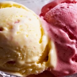 Philadelphia-Style Ice Cream: Sweet Strawberry Bliss 5 Philadelphia-Style Ice Cream: Sweet Strawberry Bliss - Philadelphia Style Strawberry Ice Cream midia