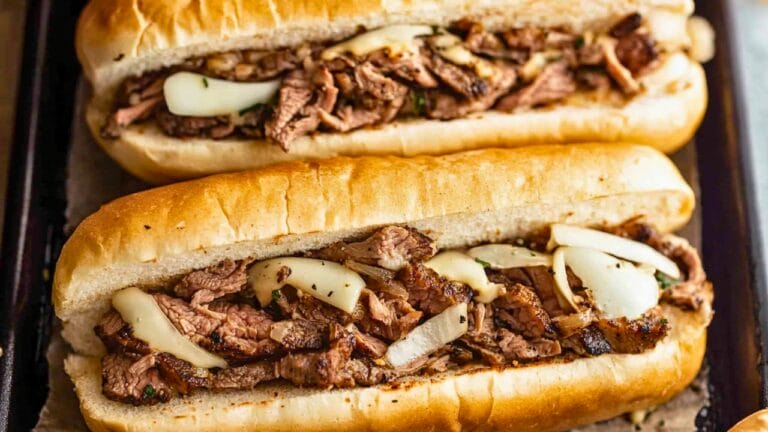 Cheesy & Flavorful Blackstone Griddle Philly Cheesesteak Recipe 10 Cheesy & Flavorful Blackstone Griddle Philly Cheesesteak Recipe - Philly Cheesesteak midia