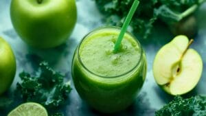 Easy Pick-Me-Up Blend Juicing Recipe to Feel Recharged 1 Easy Pick-Me-Up Blend Juicing Recipe to Feel Recharged - Pick Me Up Blend Juice midia