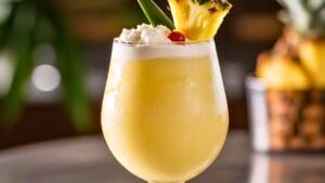 Bring the Tropics to Your Glass with This Piña Colada Cocktail Recipe 1 Bring the Tropics to Your Glass with This Piña Colada Cocktail Recipe - Pina Colada Cocktail midia