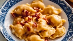 Homemade Potato Pierogi (Vareniki): A Easy Cozy Classic You’ll Crave Again & Again 1 Homemade Potato Pierogi (Vareniki): A Easy Cozy Classic You’ll Crave Again & Again - Potato Pierogi midia