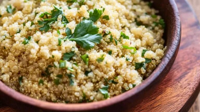 Simple One Pot Recipe Quinoa Pilaf to Elevate Your Meals 4 Simple One Pot Recipe Quinoa Pilaf to Elevate Your Meals - Quinoa Pilaf midia