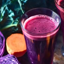 Easy Red Cabbage Carrot Juicing Recipe to Help Kickstart Your Metabolism 4 Easy Red Cabbage Carrot Juicing Recipe to Help Kickstart Your Metabolism - Red Cabbage Carrot Juice midia