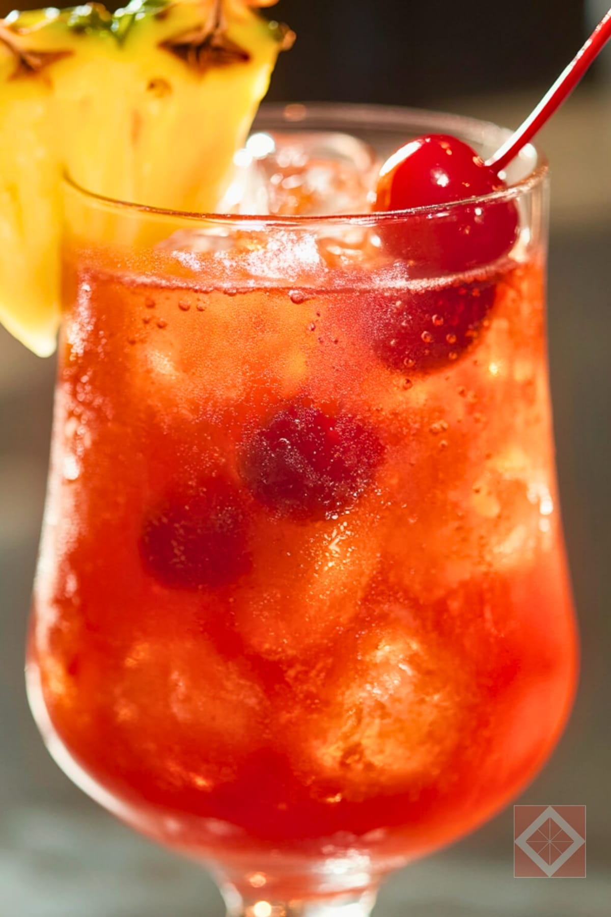 Rum Runner: A Vacation in a Glass 4 Rum Runner: A Vacation in a Glass - Rum Runner Cocktail pin 2 midia